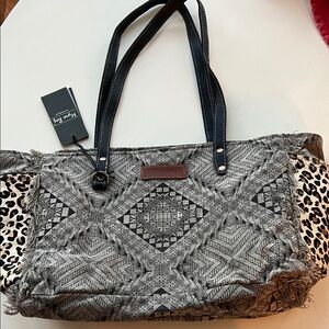 Myra Weekender Bag NWT